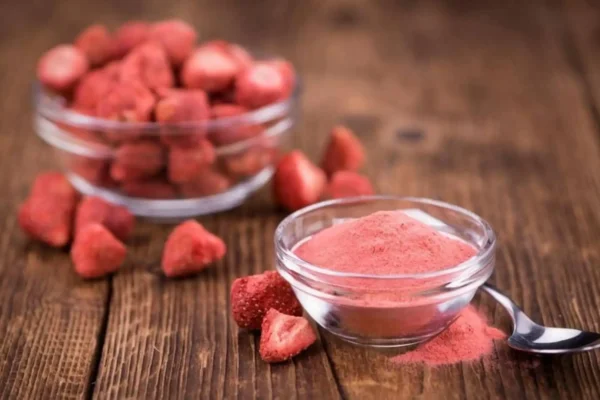 Freeze-Dried Strawberry Powder Benefits: Powerful Superfood for Immunity Boost